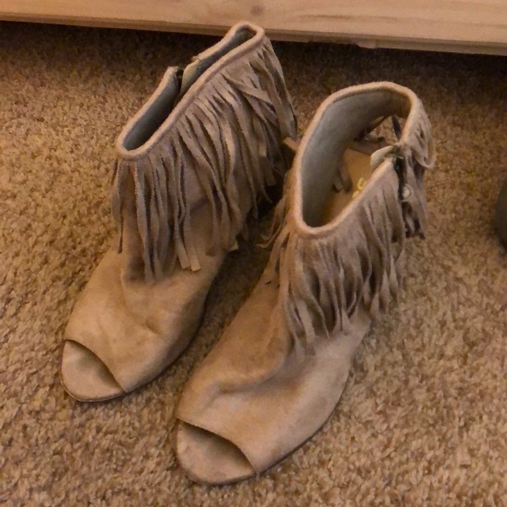 Peep Toe booties